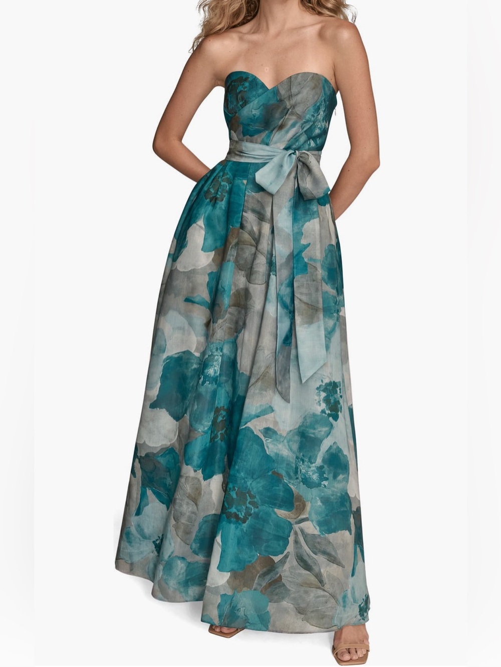 Donnkaran New York Floral Strapless Fit & Flare Gown. Size 6 Women #507